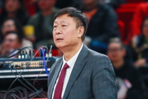 李秋平期望上海男篮打造王朝，球队具备实力和希望