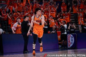 张镇麟专访:渴望打造上海王朝,辽沪球迷齐心协力全力支持我