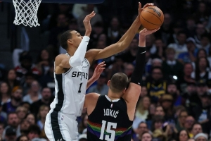 香波特：文班已超SGA与约基奇成NBA最佳，数据无法展现其价值
