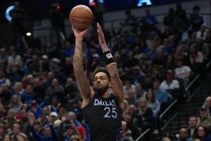 NBA首发出场的大前锋P.J·华盛顿在中国行活动期间三分线外投篮5次全部未命中