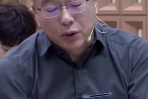 刘建宏：葡萄牙中场值4亿欧，换人民币32亿摞起来高度超两座泰山