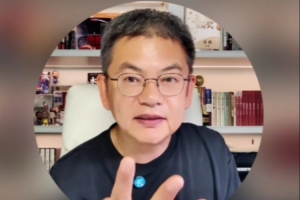 苏群点评：中国男篮训练徒劳，内外线严重脱节，缺乏核心，战术缺乏特点
