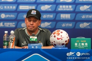 斯卢茨基表示，金顺凯初步判断为肋骨骨折，将在大连的医院接受治疗