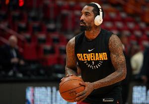 JR·史密斯表示，联盟从未选他进入全明星，这如同给我脸上重重一耳光