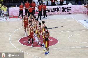 媒体人:中国男足无缘世界杯,中国男篮还能征战世界杯吗?