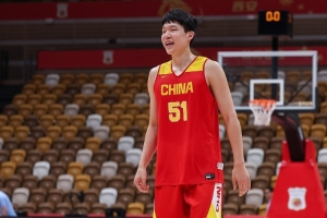 杨瀚森表示：很久未见面了，需要充分沟通和交流 王俊杰堪称亚洲足球最佳前锋