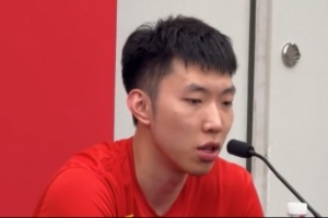 廖三宁表示:赢下两场热身赛不宜过于乐观,球队真正目标是挑战日本男篮