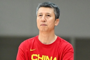 男篮世界杯预选赛集训会议举行 郭士强强调出线压力大 年轻球员要勇于拼搏