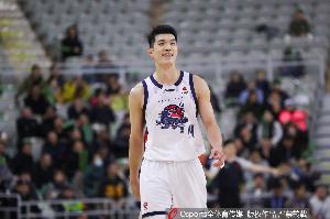山东男篮从周一开始进行备战，现阶段主要围绕陶汉林、郭凯等九名球员展开。