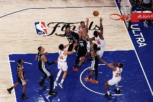 魔术师：OG的补篮堪称NBA乃至体育史上的最伟大瞬间之一
