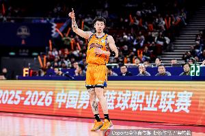 朱芳雨称张镇麟是国内顶级小前锋，CBA外援大多由他防守