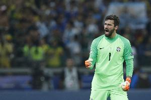 ESPN报道：巴西队向FIFA表示，对苏格兰的比赛将拒绝使用红色门将球衣