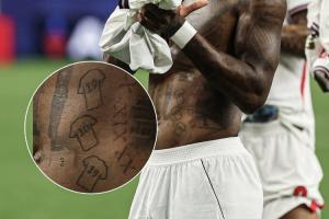 今夏重返红魔阵营！ESPN公布照片：拉什福德将三个曼联号码纹在腹部