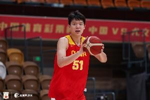 中国男篮热身赛阵容：杨瀚森复出，与廖三宁、贺希宁、朱俊龙、王俊杰搭档首发