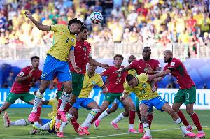 首场巅峰对决!巴西与摩洛哥战成1-1,两队射门次数共达19次,为本届赛事开赛以来最少