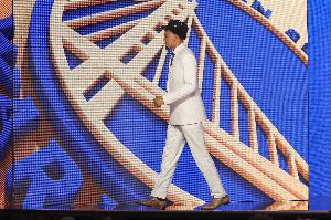 霍福德表示：伦德博格已充分备战NBA，攻防兼备，有他在我们会更有优势