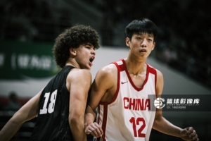 吕飞燕全面爆发,攻防两端贡献显著,12投6中贡献20分5助攻2抢断,正负值+26领跑全场
