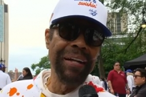 弗雷泽指出:当前NBA更加国际化,除美国球员外,还有来自中国等40个不同国家的球员