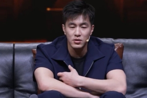 郭艾伦谈男篮关键之战:对手身份非关键因素,首要任务是上场后释放自己