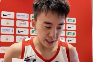 王俊杰长沙赛后状态低落，深夜与郭导沟通后重拾精神
