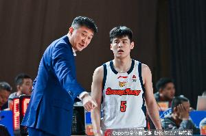 广东队25-26赛季常规赛取得27胜15负排名联盟第五，季后赛1/4决赛遭北京队淘汰