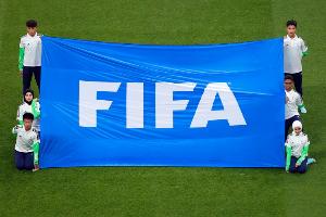 每体报道：FIFA通过转会新规定，球员转会决策合同需包含解约条款