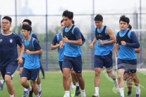 短暂休整后，武汉三镇一线队今日完成集结