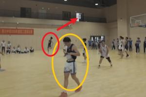子弹稍飞，深圳中学篮球赛惊现背投压哨绝杀