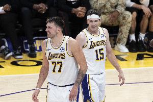 东契奇与里夫斯同场，湖人净效率提升至+8.9
