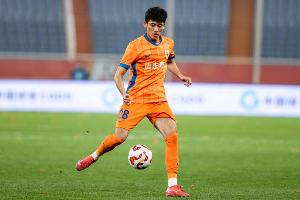 鲁媒称乌郎因教练组信任而获得购买，未来有望获得更多出场机会