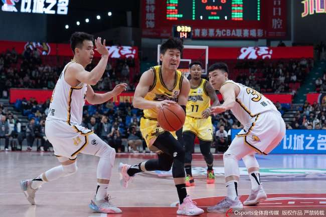 乌拉圭对阵西班牙免费直播_乌拉圭对阵西班牙比分直播_乌拉圭对阵西班牙录像回放