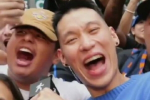 书豪试水街头记者岗位,亲历纽约球迷热情!粉丝高呼:布伦森犹如我的父亲