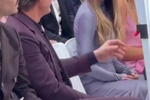 关系很好！汤姆·克鲁斯和贝嫂活动中被拍到这样的画面
