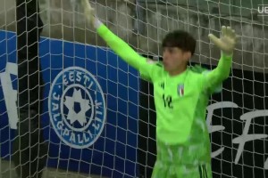 意大利门将神勇两扑点！欧U17意大利点球4-2淘汰西班牙！