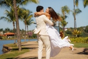 俊男美女！勇士桑托斯举行婚礼，新娘同为巴西人且是沙滩排球运动员