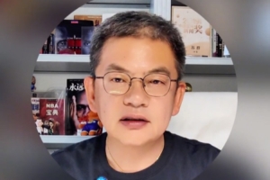 苏群表示：杜锋近期承受巨大压力，凭借其能力定能迎来复兴时刻