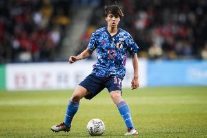 日本双核中场制霸!携手突尼斯球队完成150次传球,失误仅7次