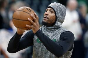 费尔顿：手套后后卫中仅斯玛特获过DPOY，众多防守出色