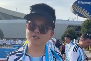 直播吧现场报道|小吧在阿根廷比赛外围偶遇老吧友，倾听他的心得分享